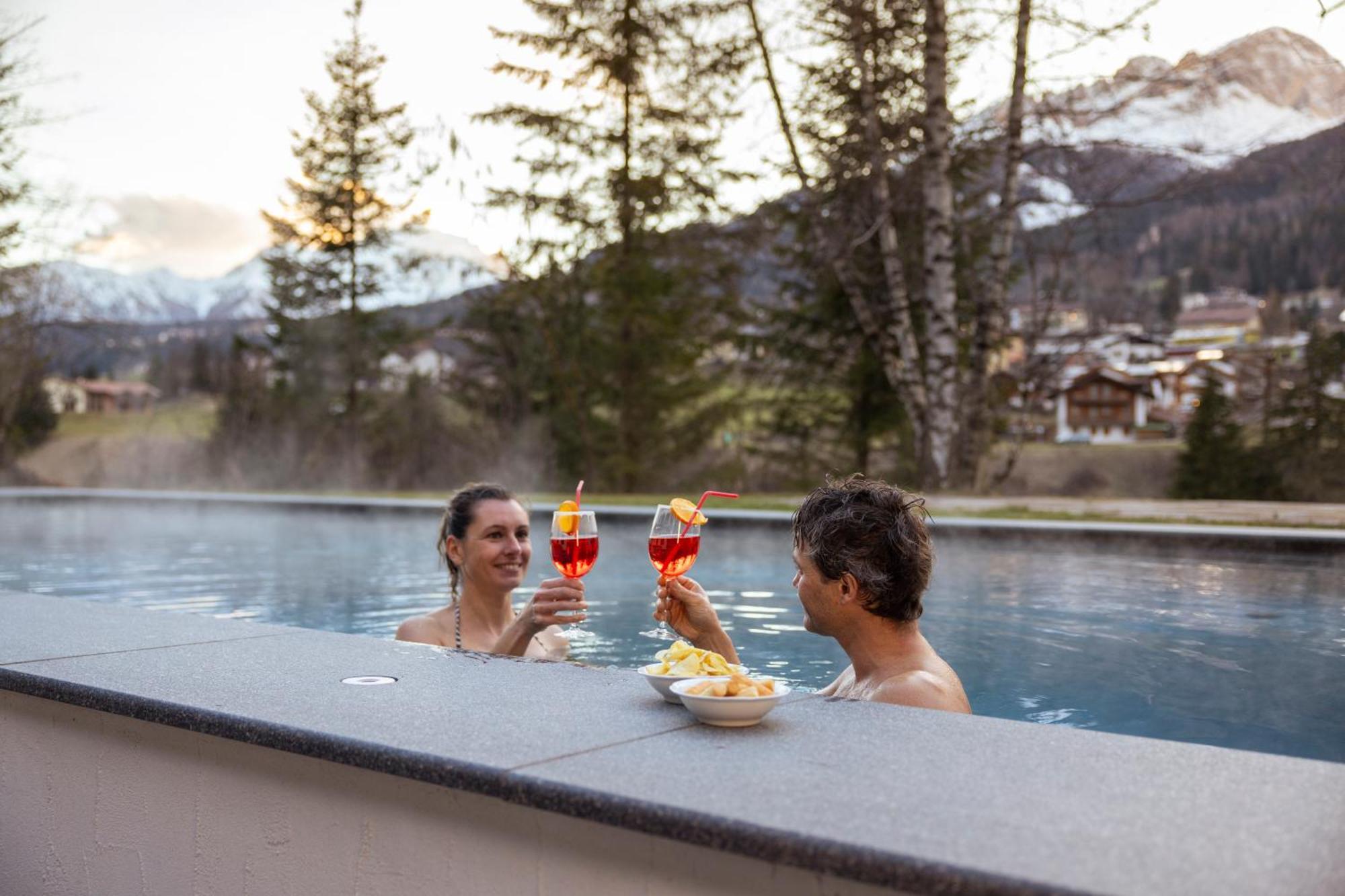 Hotel Terme Antico Bagno Pozza di Fassa Exteriör bild